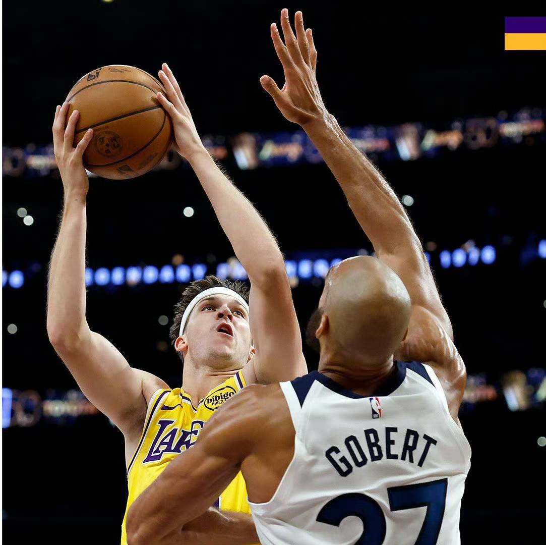 黑白体育-明尼苏达森林狼迎荷甲关键赛,赛后状态回暖,气氛紧张,资深球员宣示担当(明尼苏达森林狼队官网)