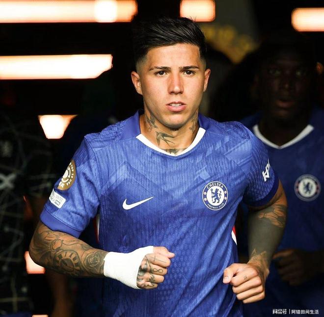 黑白体育-关于Ning巅峰对决，蒂姆与80激战切尔西分钟，关键助攻胜负难料！的信息